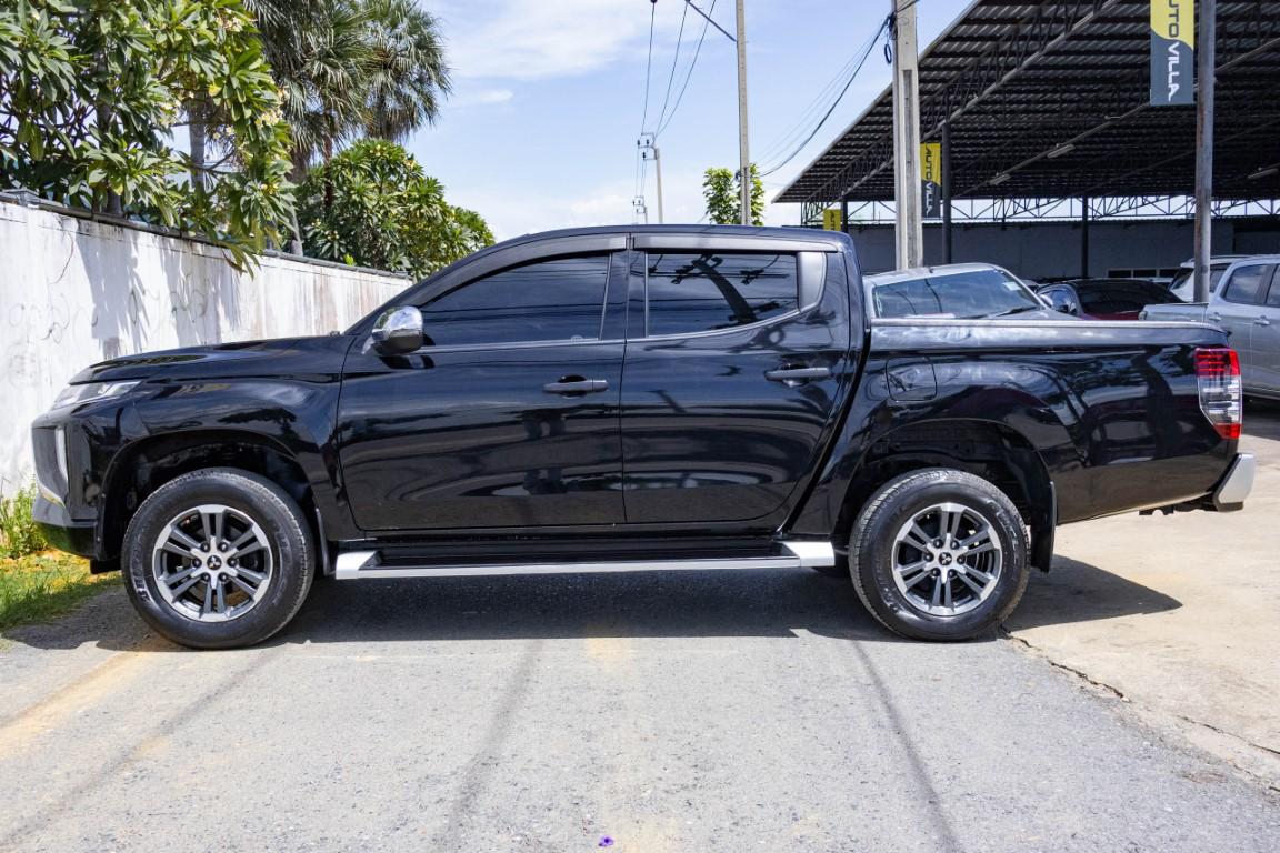 Mitsubishi Triton Doublecab 2.4 GLS Plus M/T 2021 *LK0522*